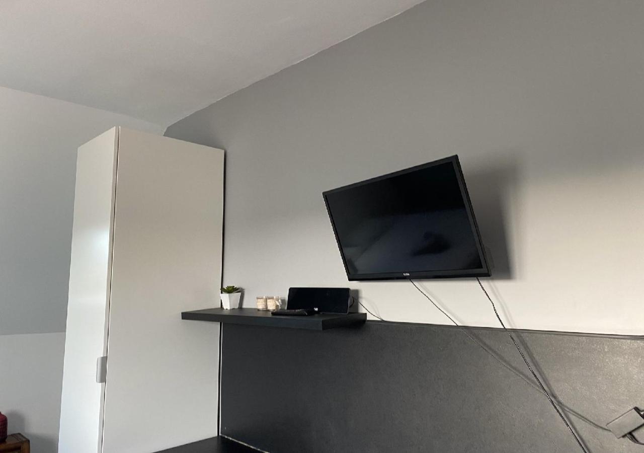 Jolie Studio 10Min Centre Ville Et 300M Quai De Seine Wifi Rouen Luaran gambar